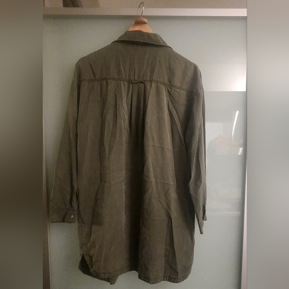 Bershka Shacket - Picture 3 of 3